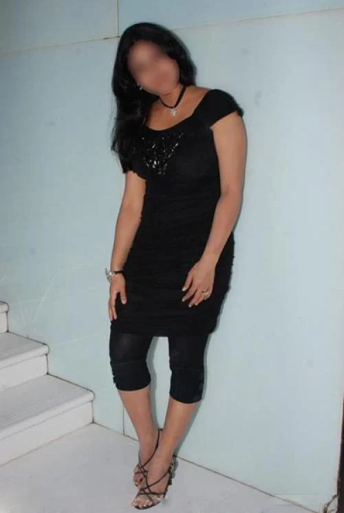 Call Girls Udaynarayanpur